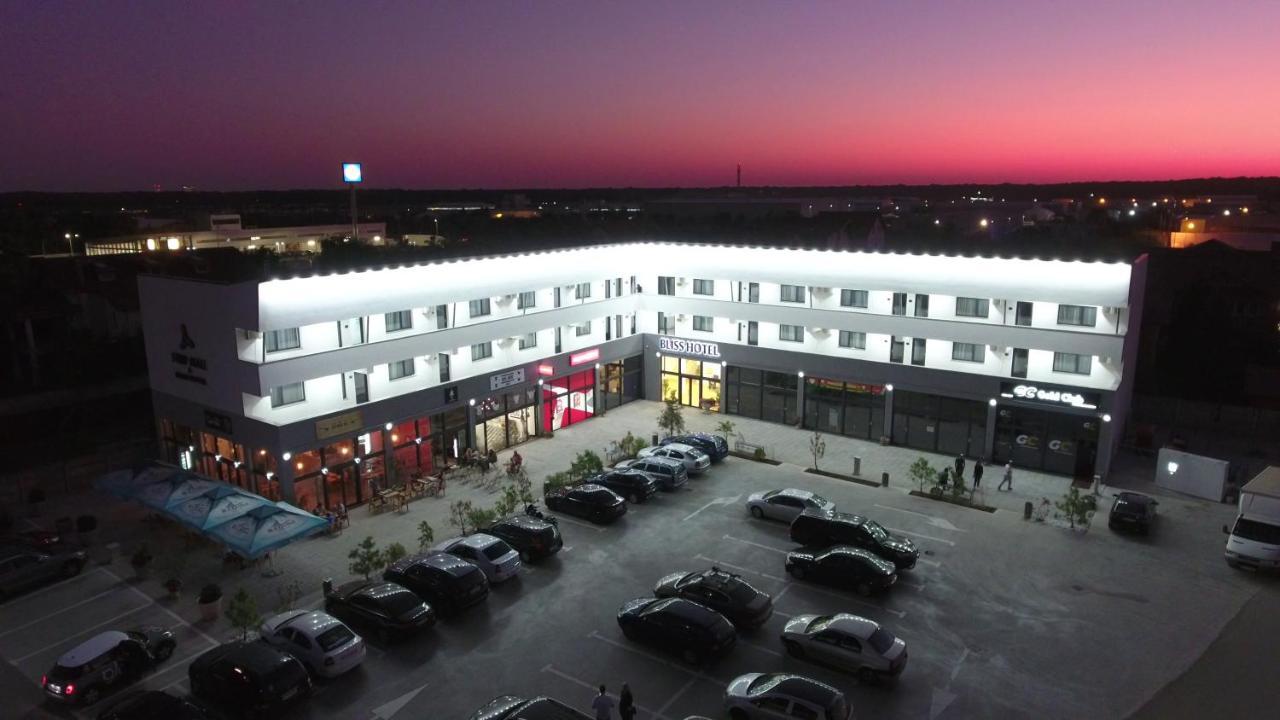 Bliss Inn Tunari Voluntari Eksteriør bilde